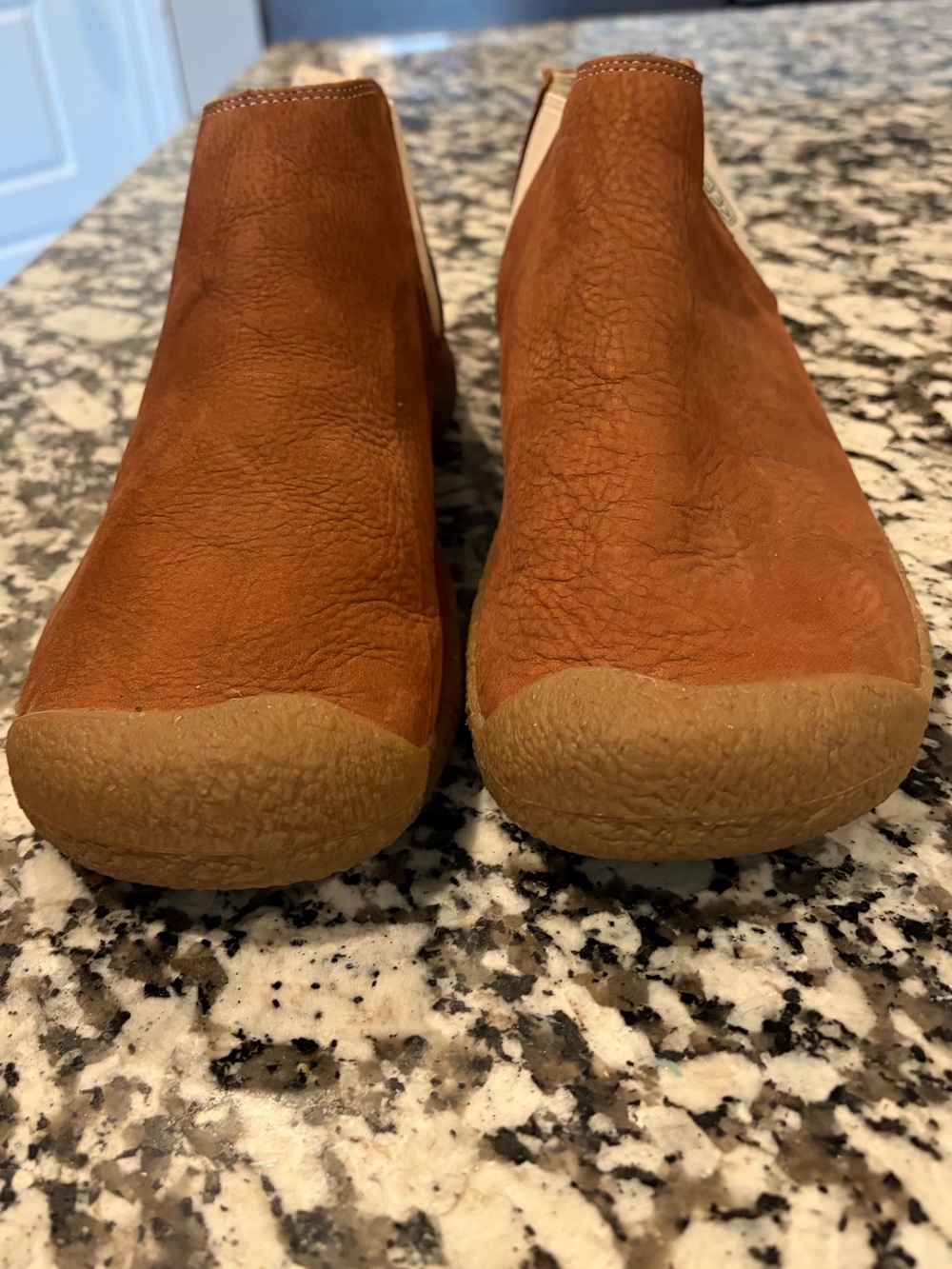 Keen Mosey Chelsea Leather Pull on Ankle Boot Brown